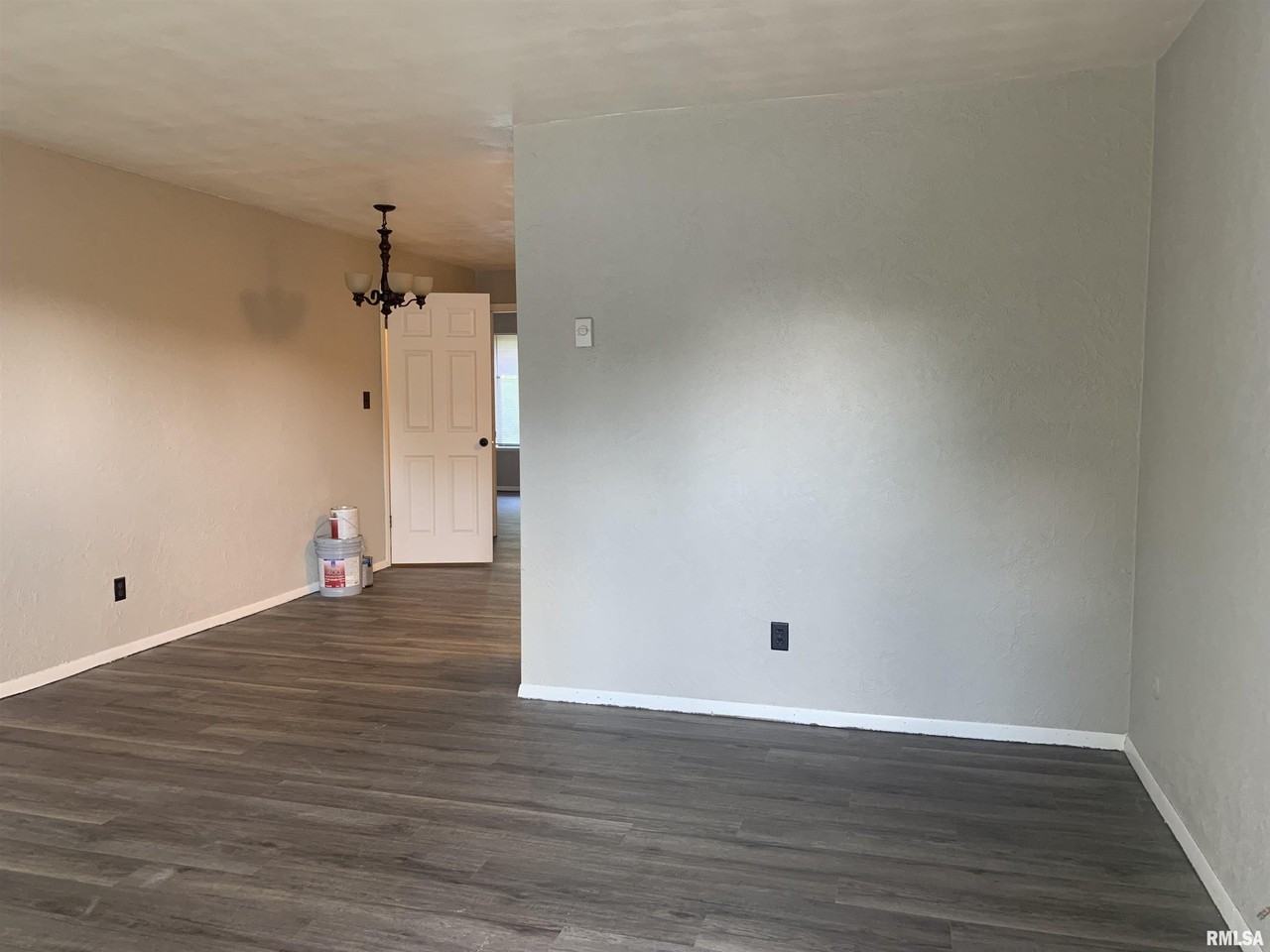 3116 N Molleck Dr #B - Photo 4 of 15
