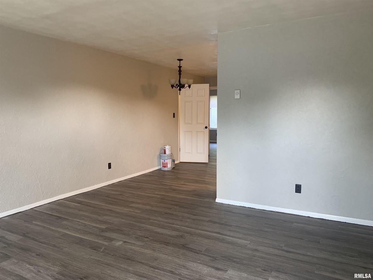 3116 N Molleck Dr #B - Photo 5 of 15