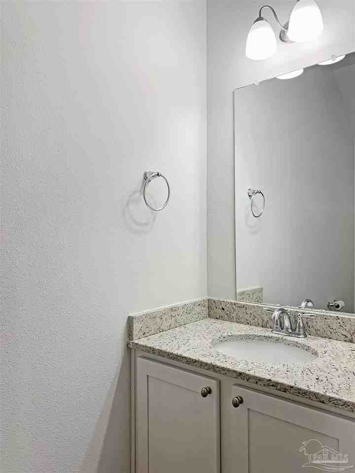 1524 Farragut Way - Photo 7 of 20