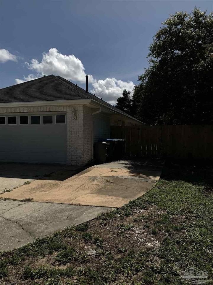 2232 Orion Lake Dr - Photo 3 of 25