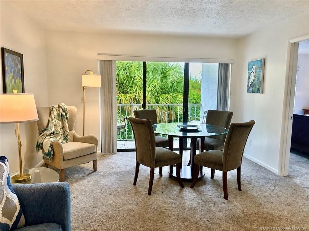 615 Nw Oleander St #202 - Photo 2 of 19