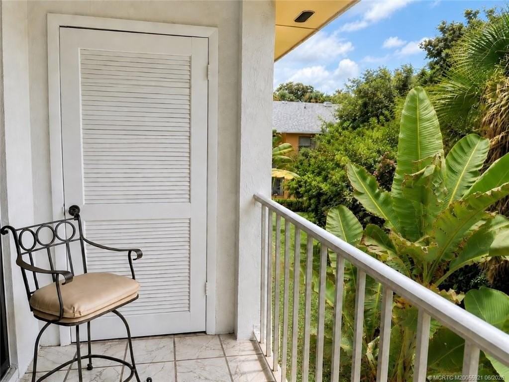615 Nw Oleander St #202 - Photo 6 of 19