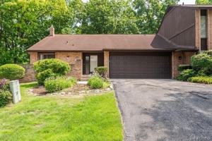 featured image of 2185 Rhine Rd