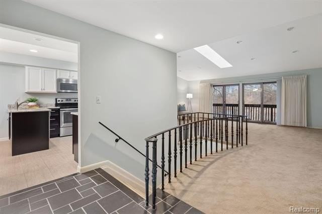 2185 Rhine Rd - Photo 5 of 37