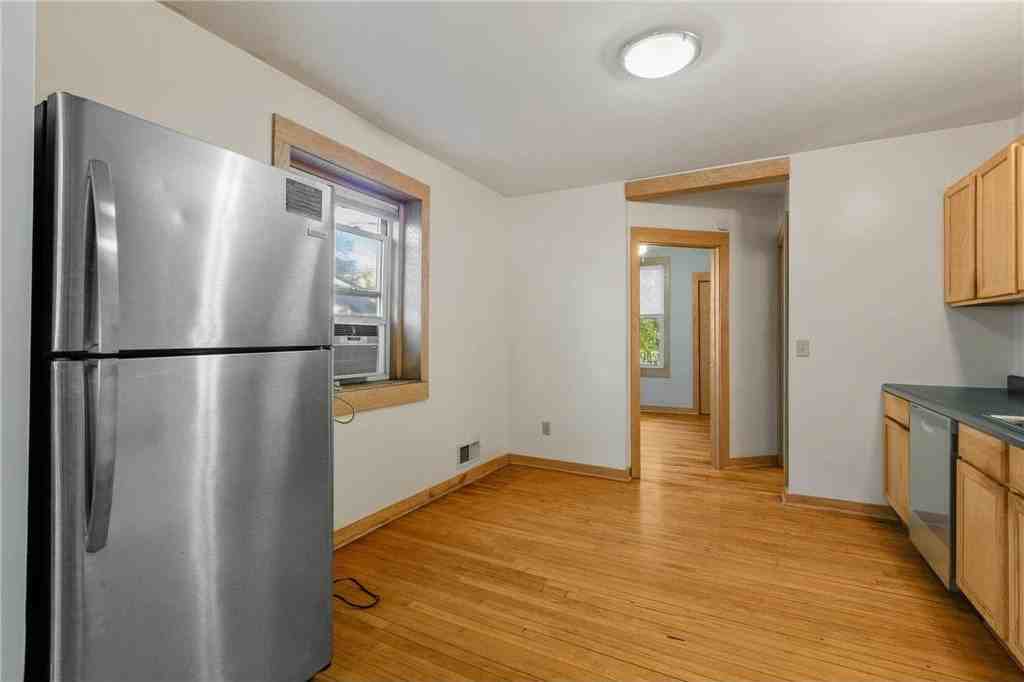 1815 Clinton Ave #1 - Photo 6 of 22