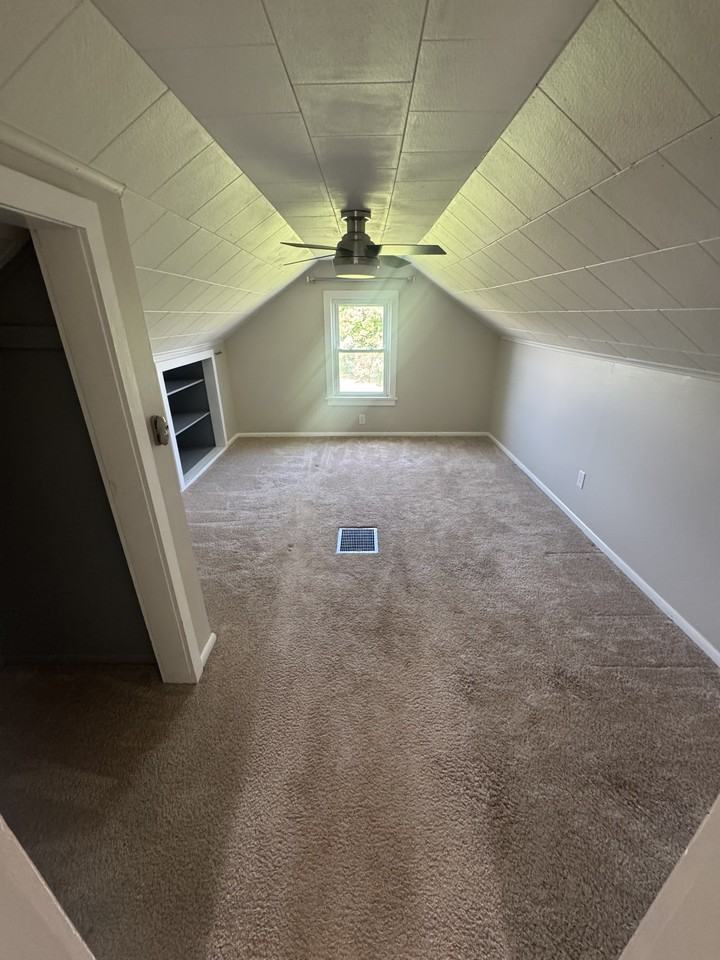 2191 Westside Dr #1 - Photo 3 of 10