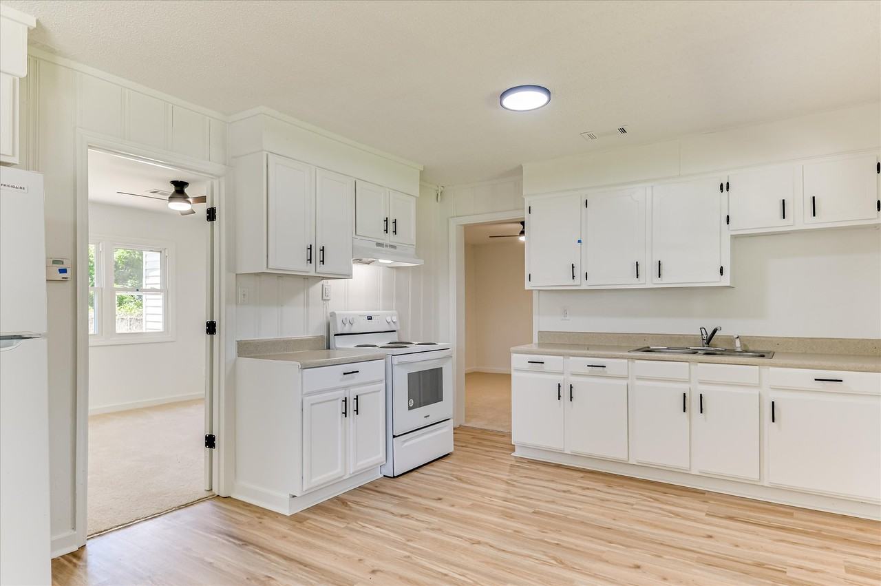 1908 Wylie Dr #1 - Photo 7 of 31