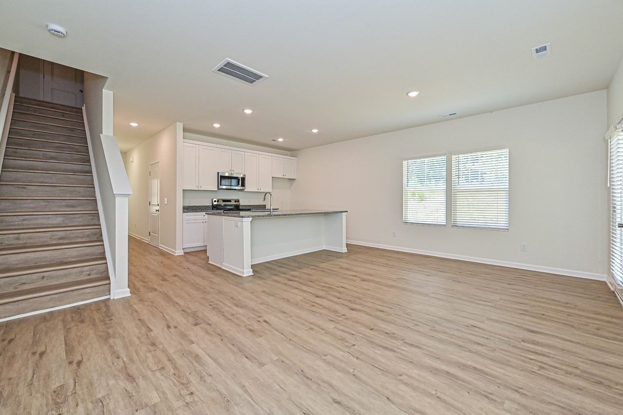 1725 East Cloaninger Avenueunit A #1 - Photo 7 of 23