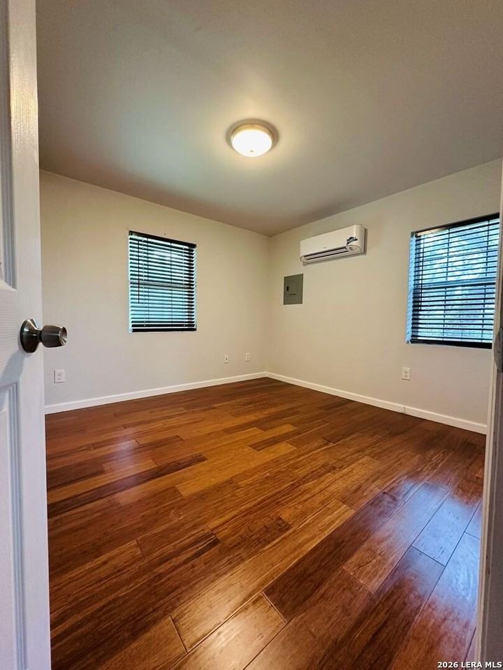 17803 Hilltop Dr - Photo 3 of 23