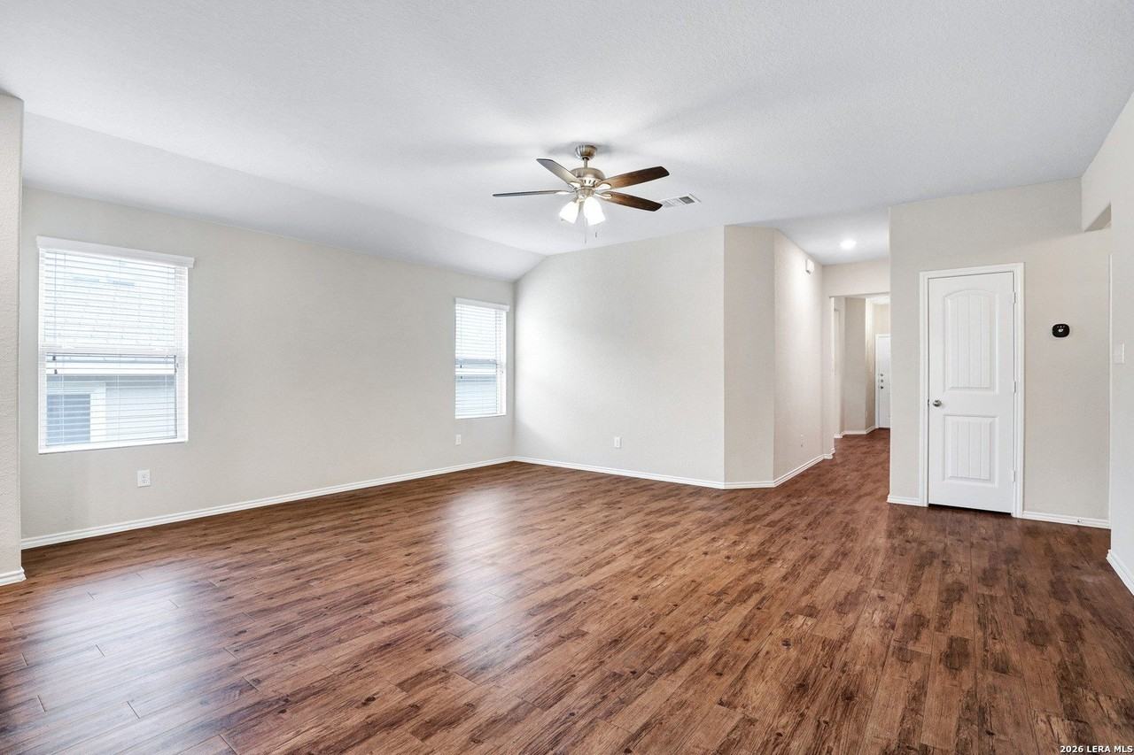 1922 Marbach Woods - Photo 6 of 29