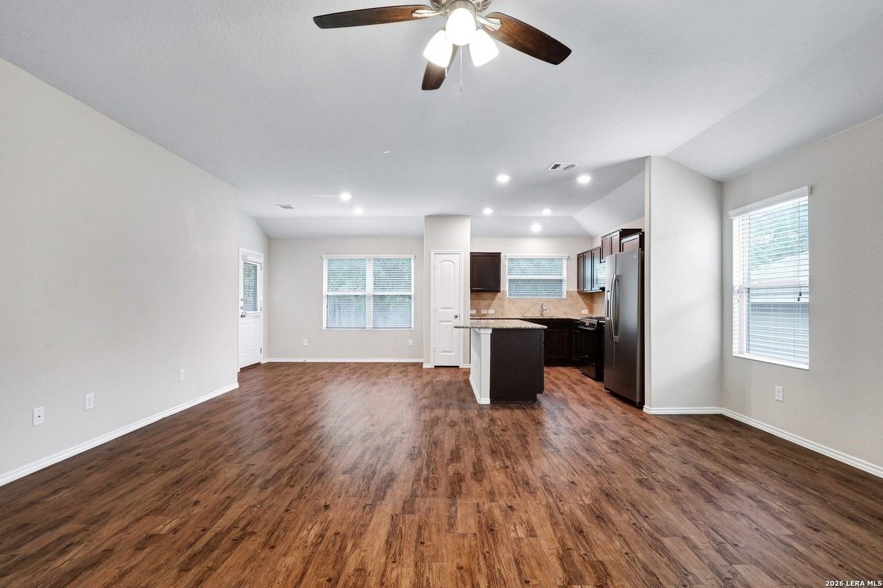 1922 Marbach Woods - Photo 7 of 29