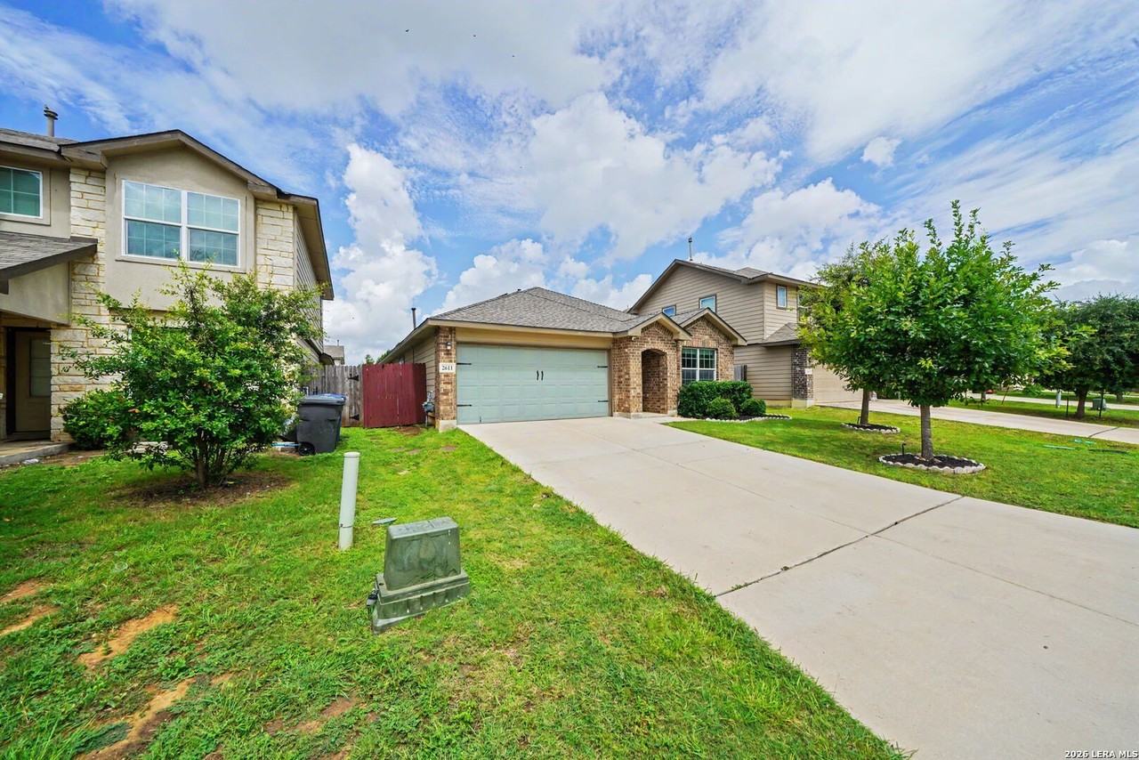 2611 Willow Pond - Photo 4 of 42