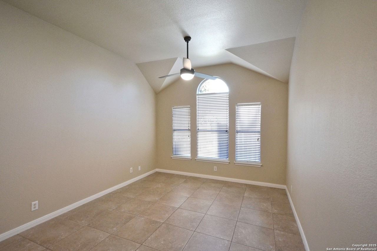 2119 Hidden Mdw - Photo 6 of 47