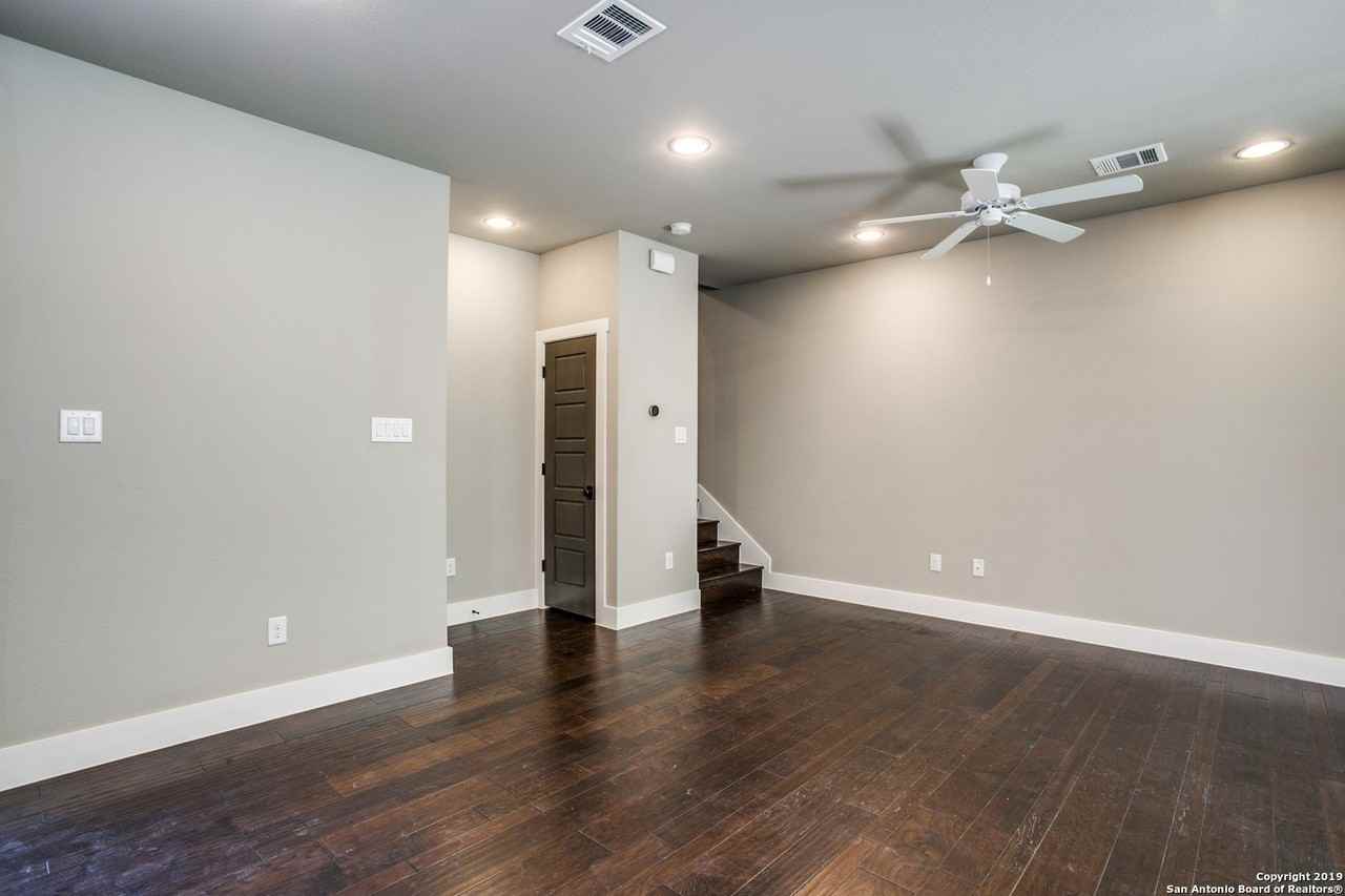 256 Claremont Ave #102 - Photo 3 of 25