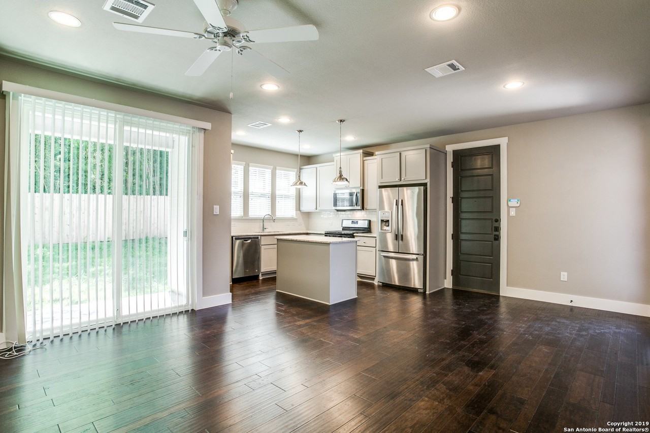 256 Claremont Ave #102 - Photo 5 of 25