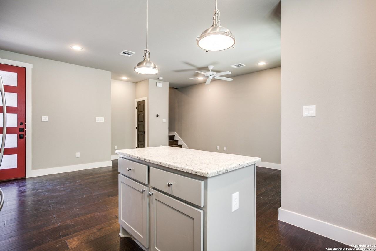 256 Claremont Ave #102 - Photo 6 of 25