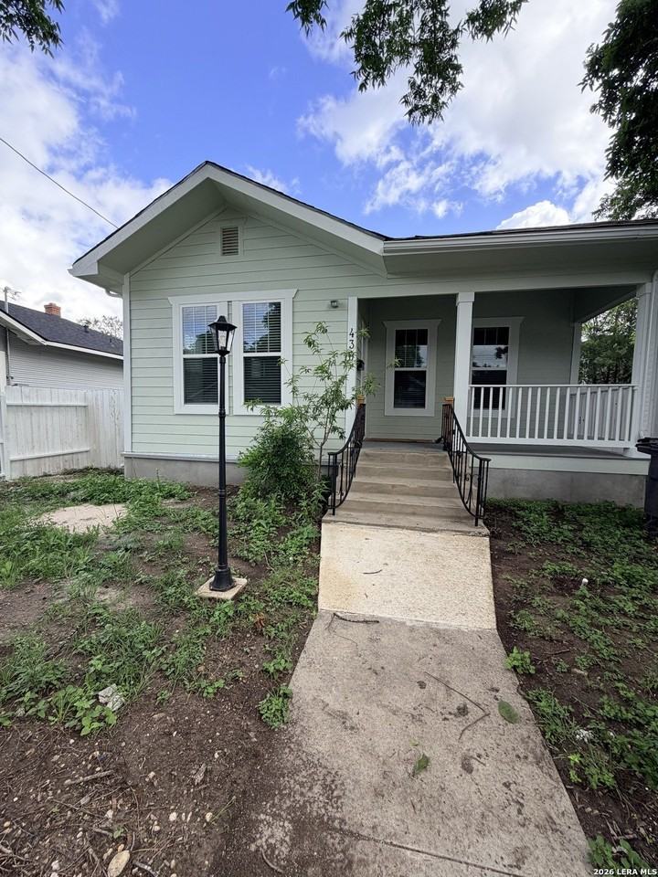 439 Dunning Ave