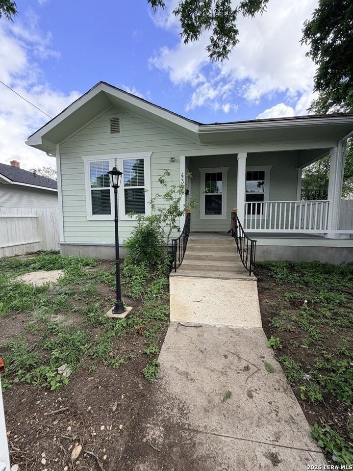 439 Dunning Ave - Photo 2 of 12