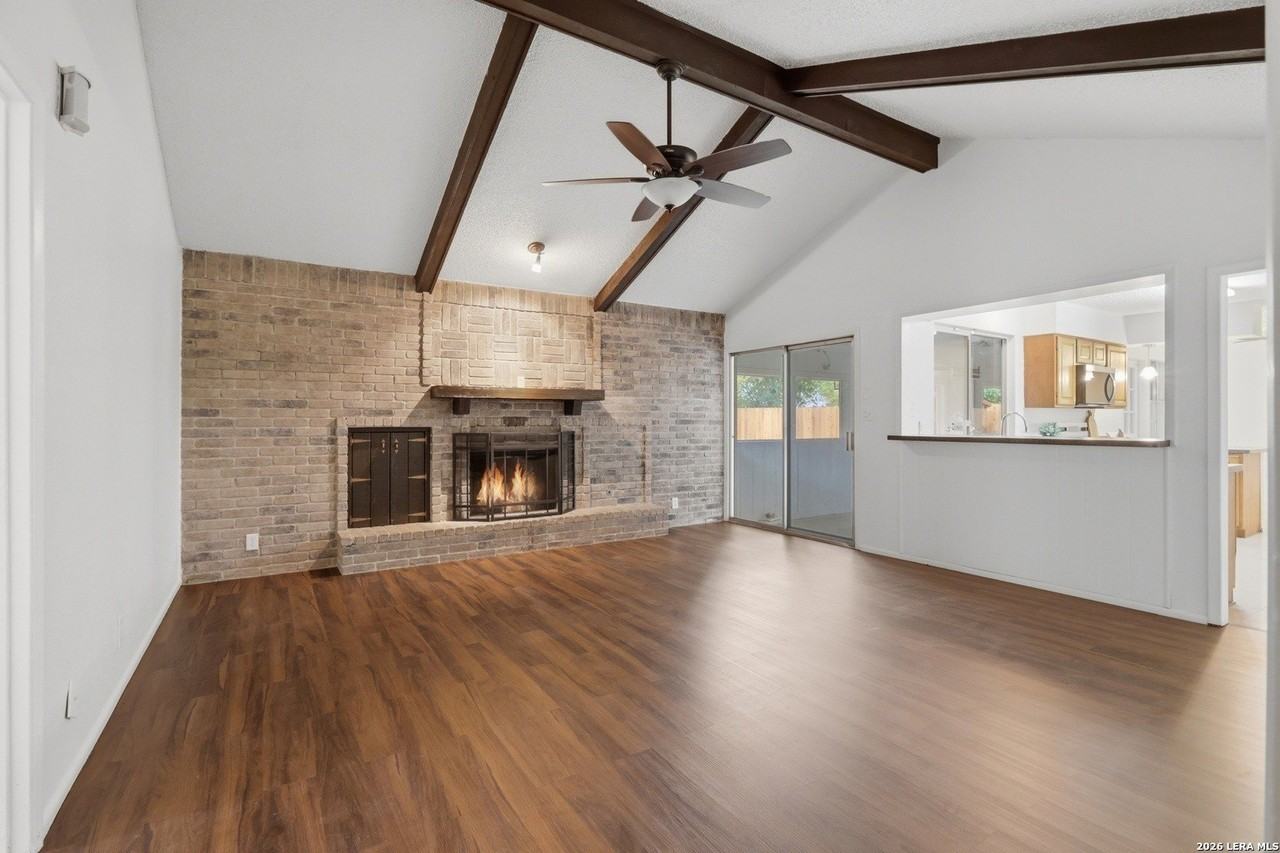 6722 Lake Cliff St - Photo 3 of 38
