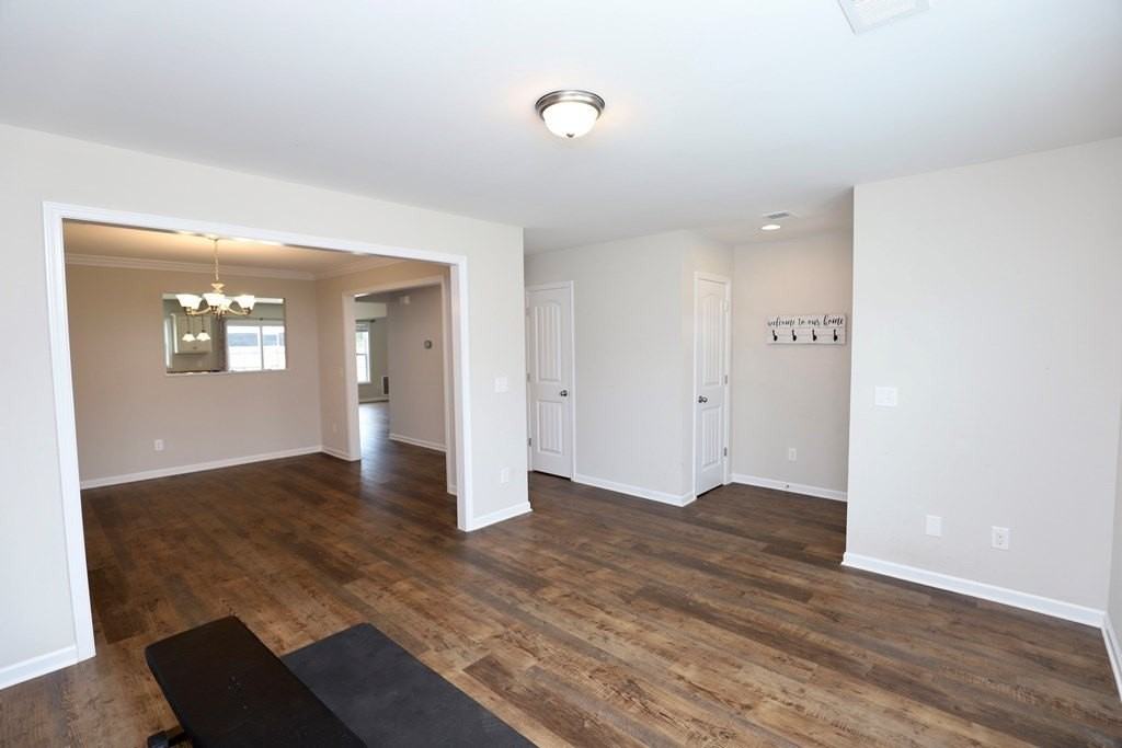 3680 Moseley Dr - Photo 7 of 50