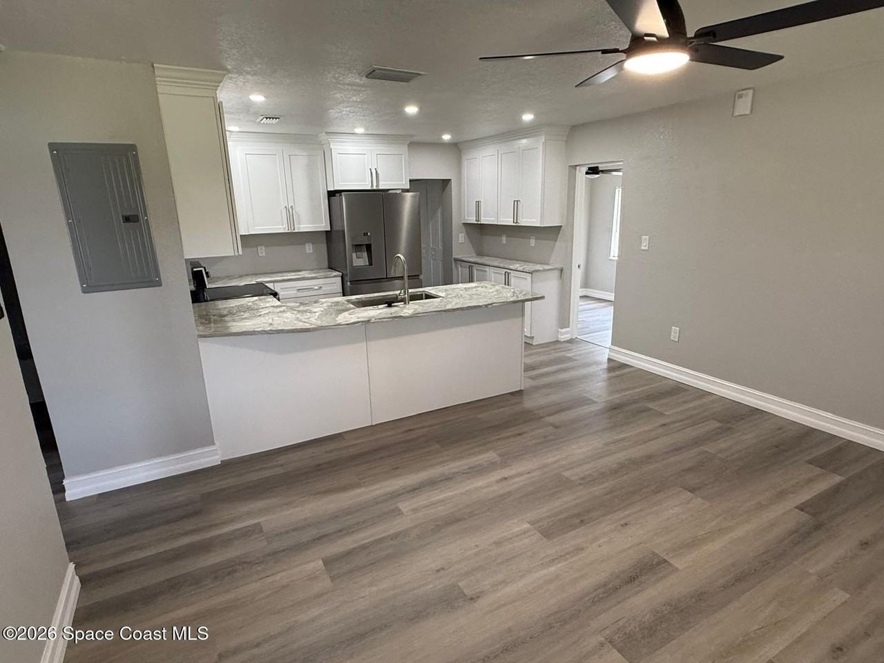 2839 Colbert Cir - Photo 6 of 27