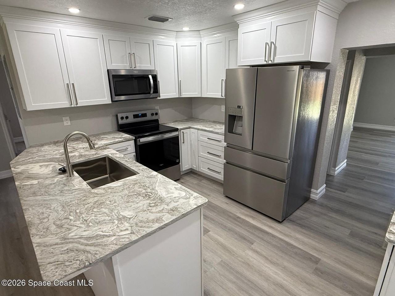 2839 Colbert Cir - Photo 7 of 27