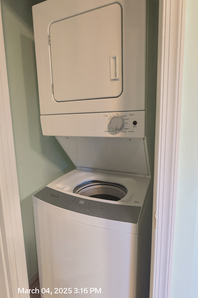 4225 Filbert St #1 - Photo 7 of 13