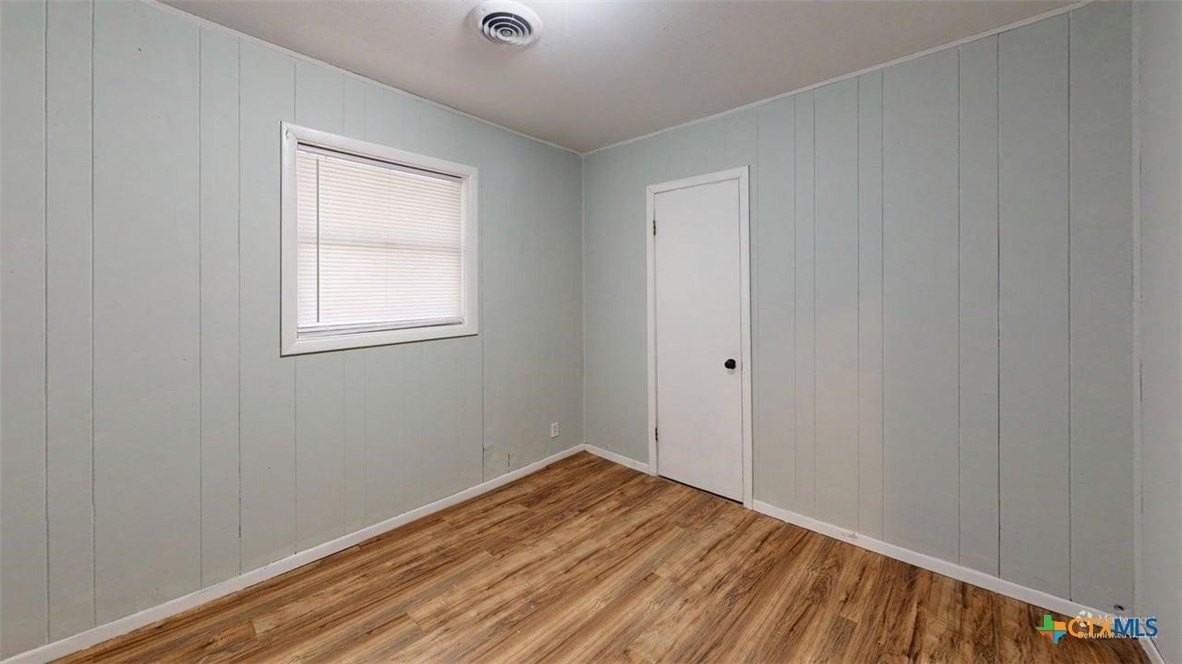 1613 Avalon Rd - Photo 2 of 31