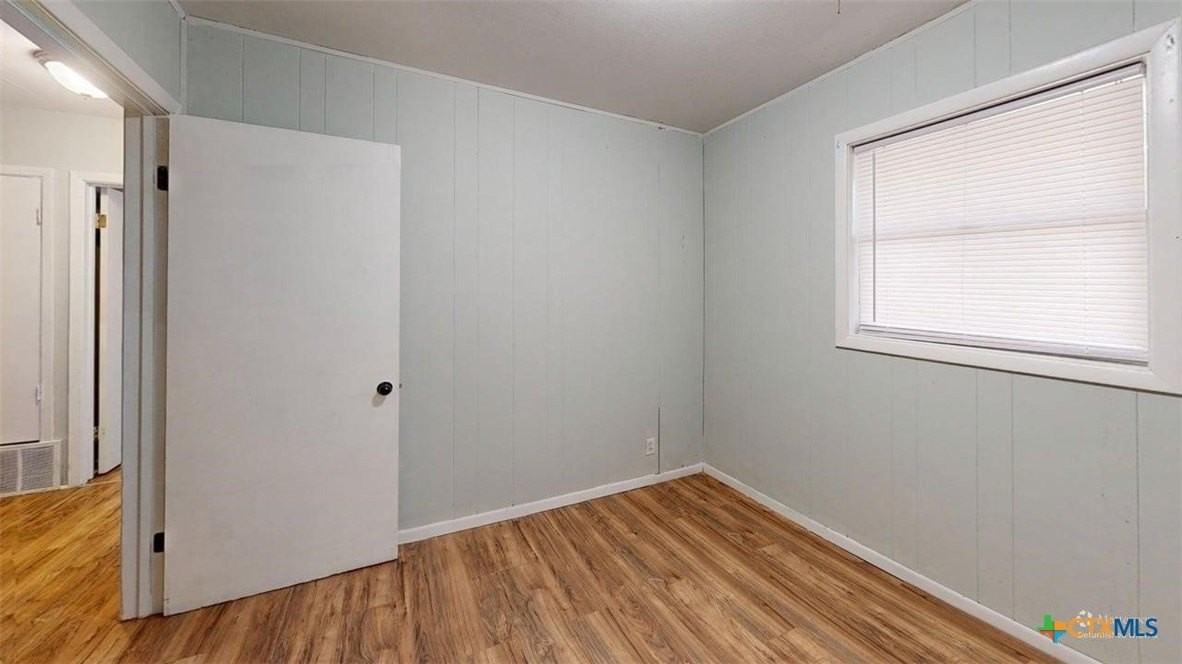 1613 Avalon Rd - Photo 4 of 31