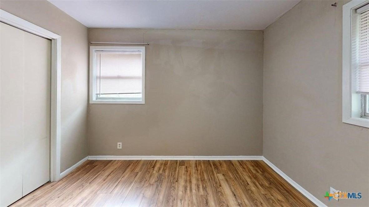 1613 Avalon Rd - Photo 5 of 31