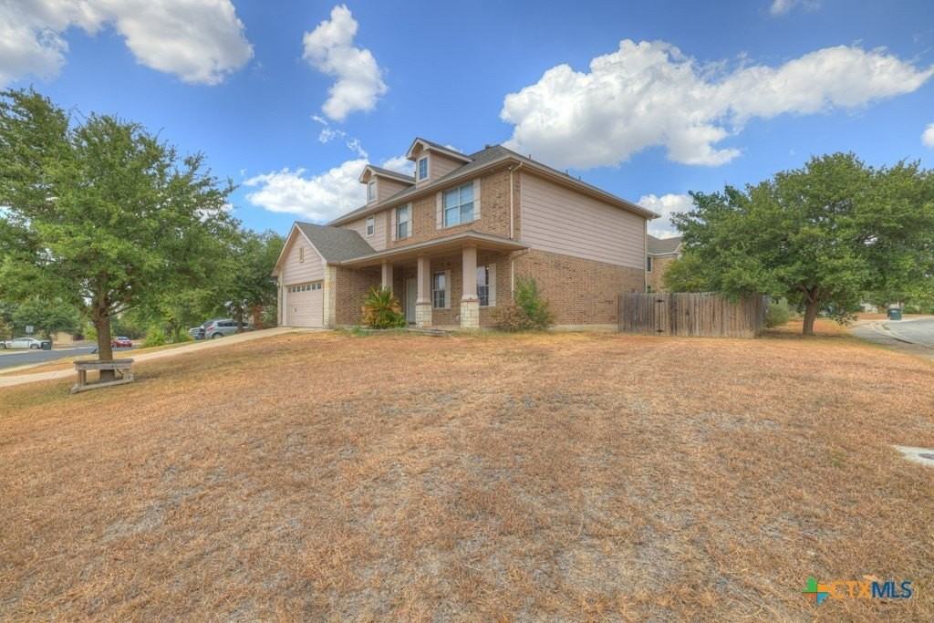 400 Summer Dr - Photo 3 of 31