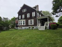 featured image of 45 Woodlawn Ave #1