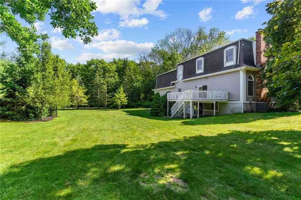 80 Howland Rd - Photo 4 of 34