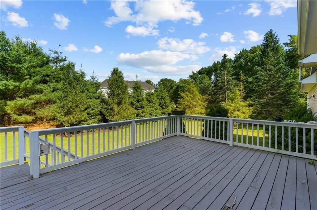 80 Howland Rd - Photo 5 of 34