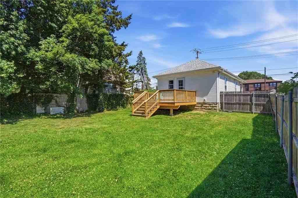 1009 Willett Ave - Photo 7 of 21