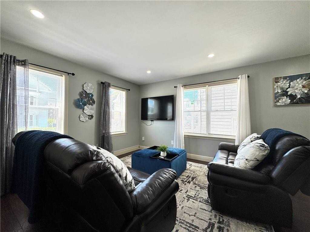 171 N Bend St #1 - Photo 5 of 23