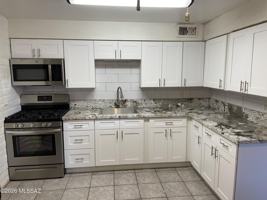featured image of 3241 E Monte Vista Dr
