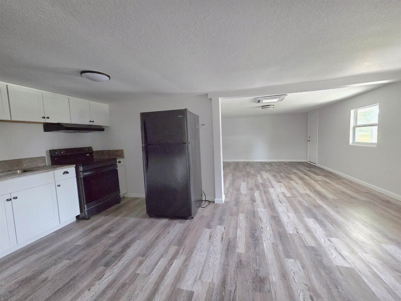 406A Puckett Rd - Photo 3 of 16