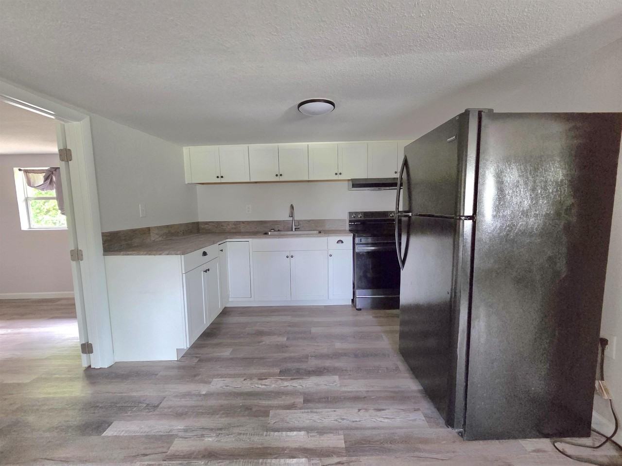 406A Puckett Rd - Photo 5 of 16