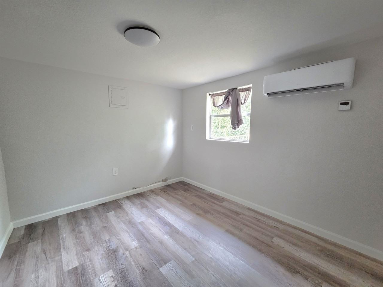 406A Puckett Rd - Photo 7 of 16