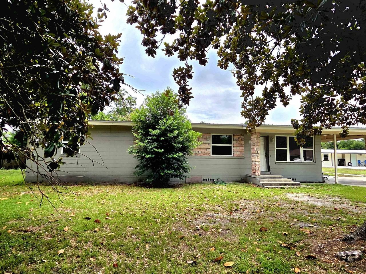 404 Puckett Rd - Photo 2 of 22
