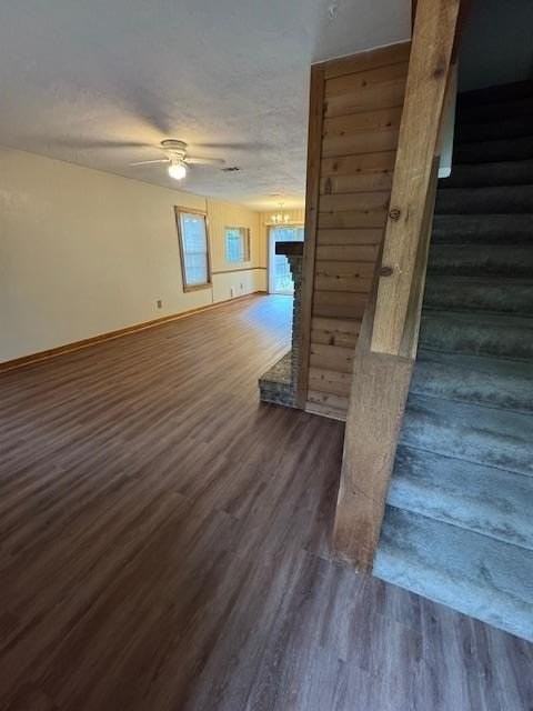 2304 Claremont Ln - Photo 3 of 5