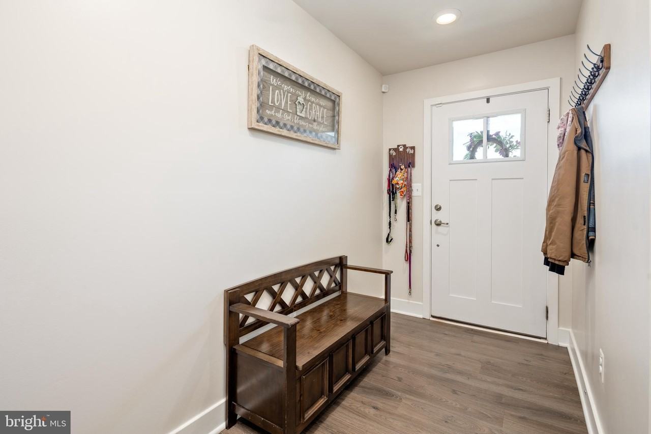 618 Chalcedony Ln - Photo 7 of 43
