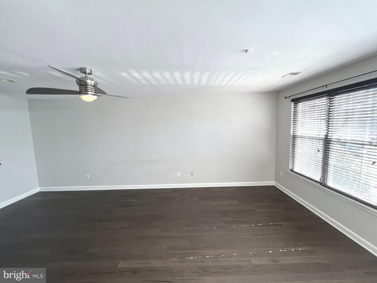 2724 Oak Leaf Ct #C - Photo 2 of 18