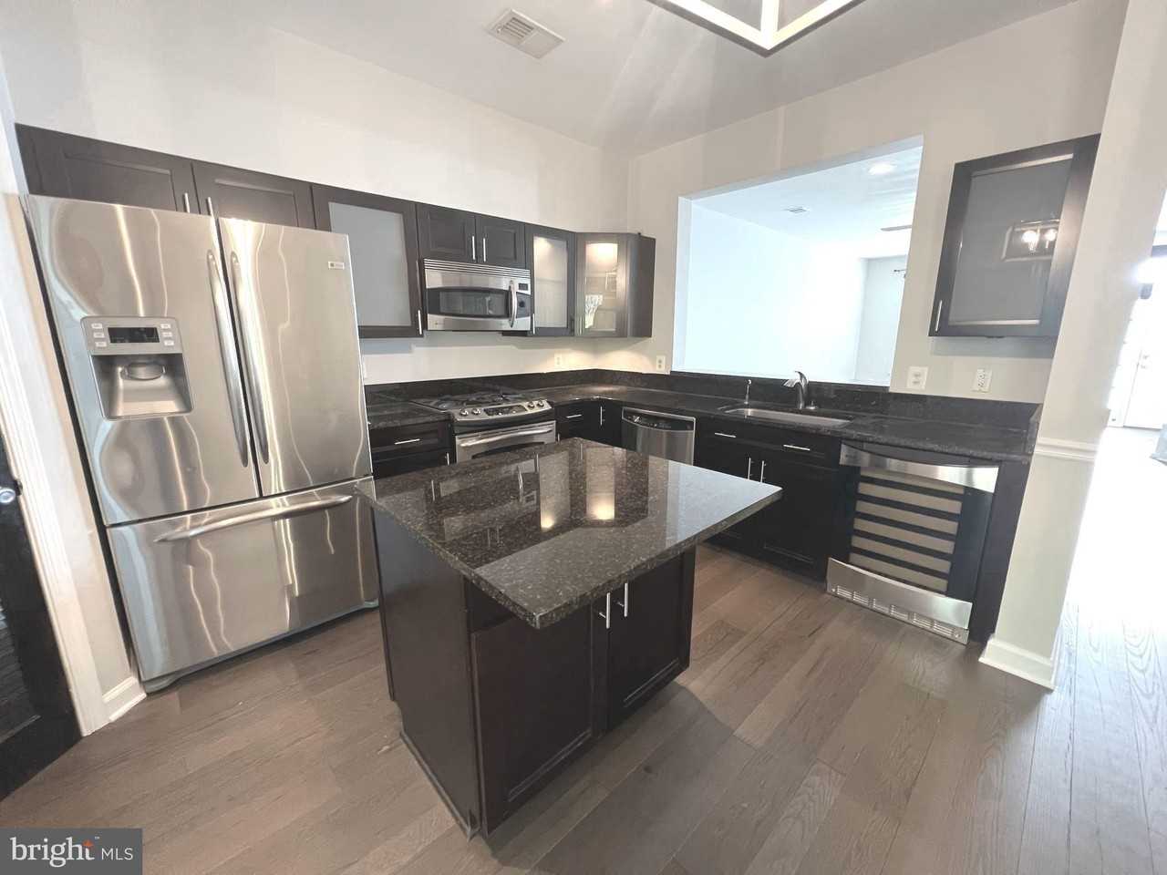 2724 Oak Leaf Ct #C - Photo 6 of 18