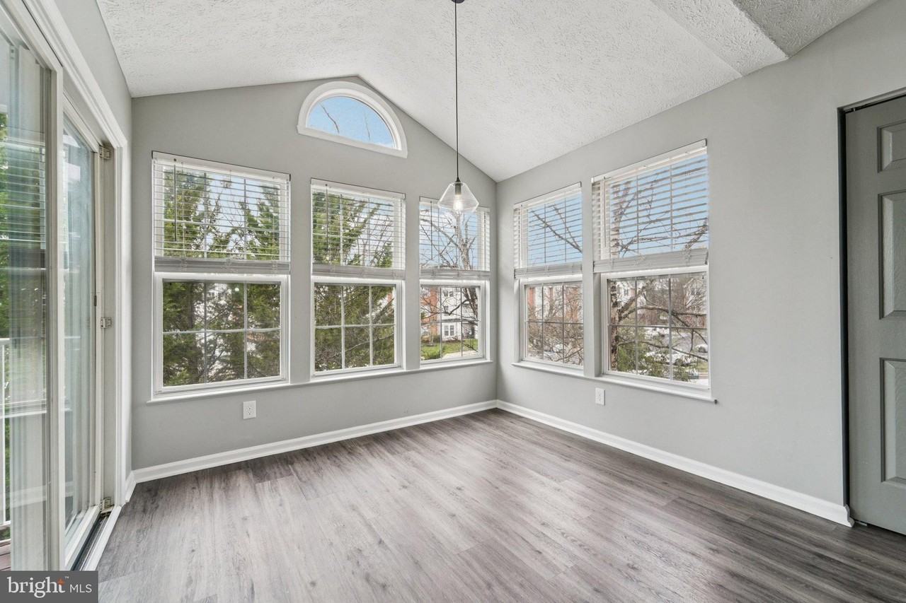 2444 Blue Spring Ct #303 - Photo 7 of 24