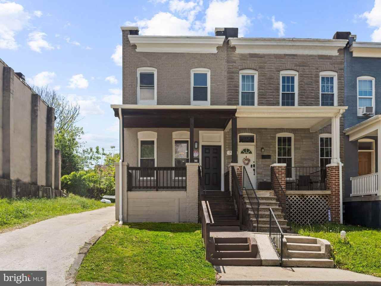 711 1/2 Mccabe Ave - Photo 2 of 33