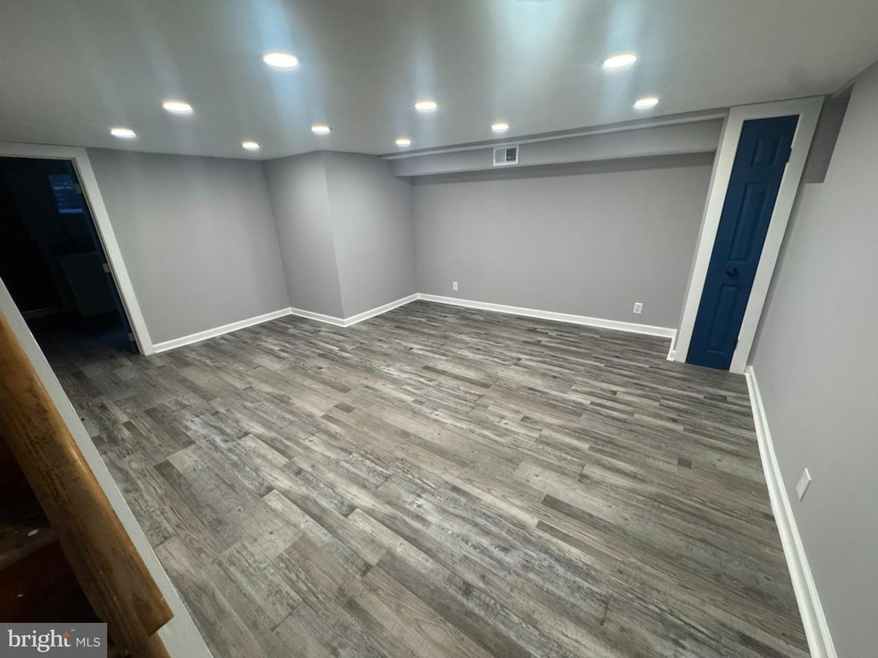 1022 Foxwood Ln - Photo 5 of 9