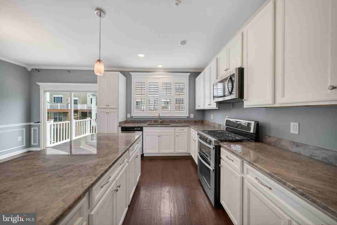 8475 Randell Ridge Rd - Photo 2 of 36