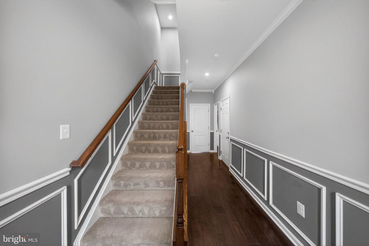 8475 Randell Ridge Rd - Photo 5 of 36